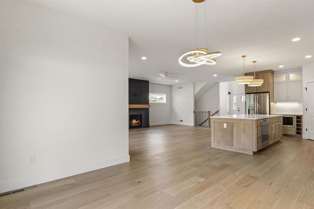 3240 Prospect Drive, Sun Prairie, WI 53590