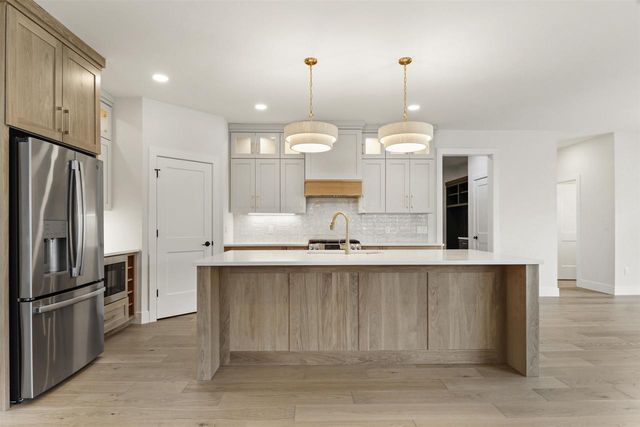 3240 Prospect Drive, Sun Prairie, WI 53590