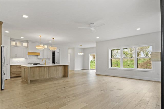 3240 Prospect Drive, Sun Prairie, WI 53590