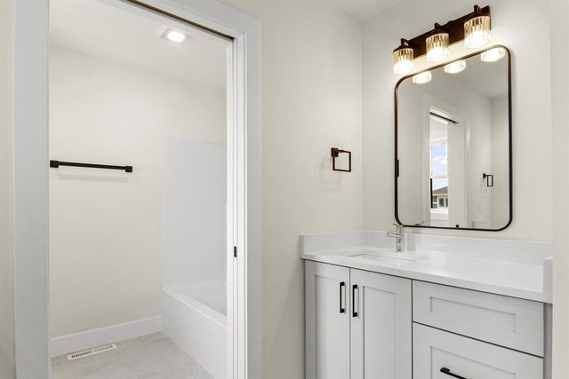 3240 Prospect Drive, Sun Prairie, WI 53590
