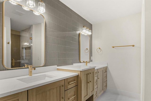 3240 Prospect Drive, Sun Prairie, WI 53590