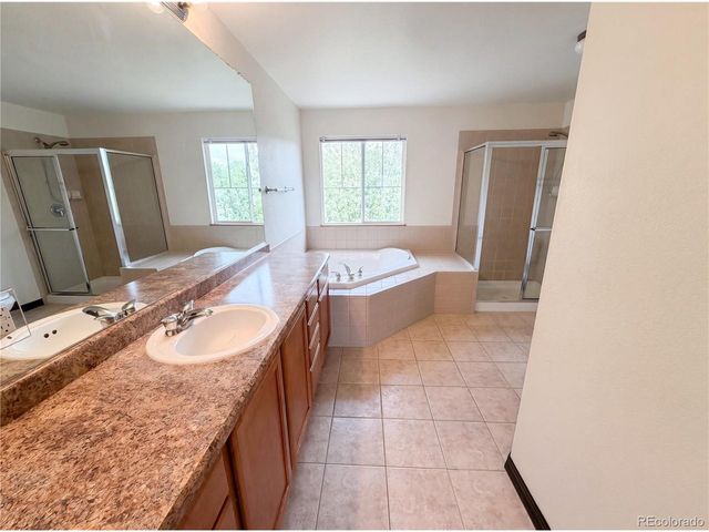7469 S Biloxi Ct, Aurora, CO 80016