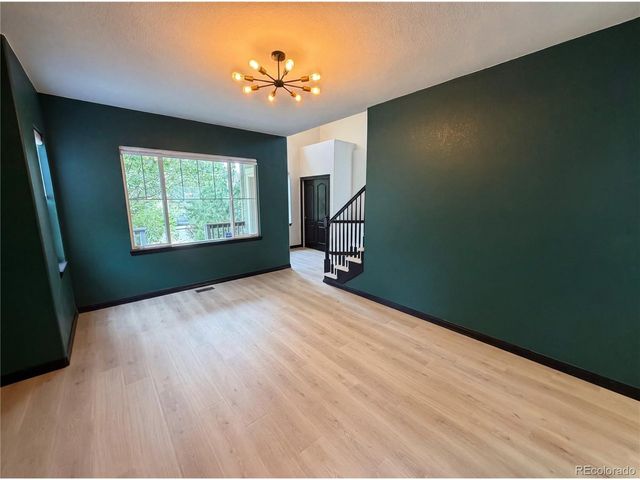 7469 S Biloxi Ct, Aurora, CO 80016