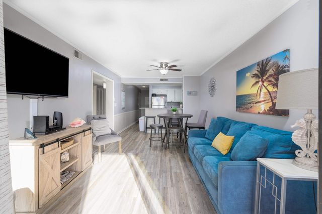 201 N Ocean Blvd Unit 136, North Myrtle Beach, SC 29582