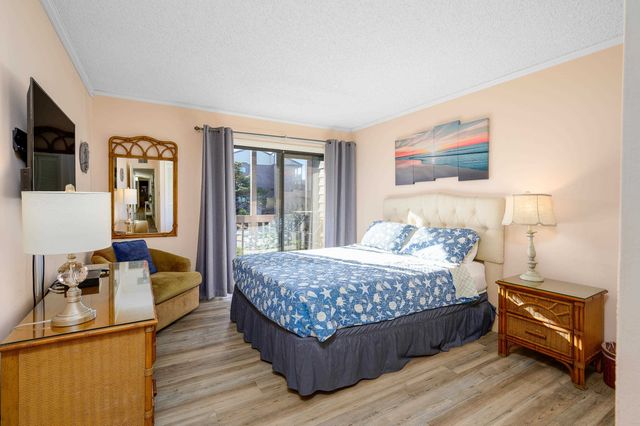 201 N Ocean Blvd Unit 136, North Myrtle Beach, SC 29582