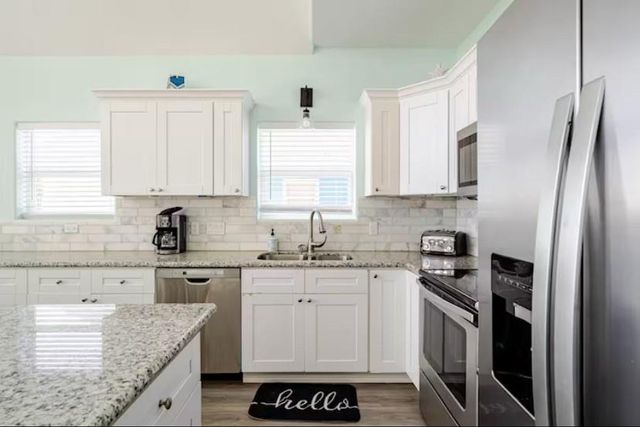 980 Bay Street, Gilchrist, TX 77617