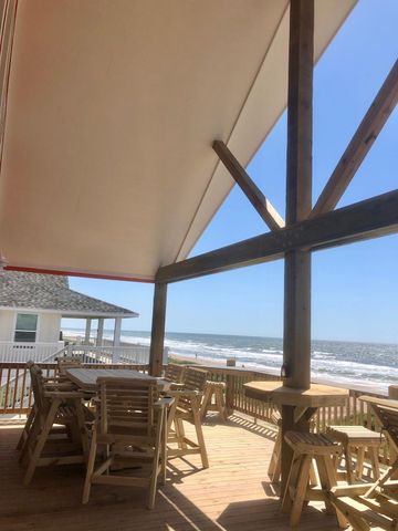 980 Bay Street, Gilchrist, TX 77617