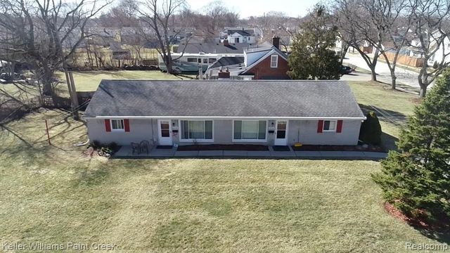 16550 Petrie Street, Roseville, MI 48066