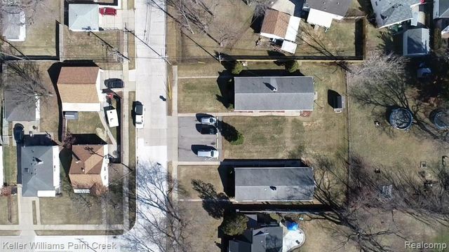 16550 Petrie Street, Roseville, MI 48066