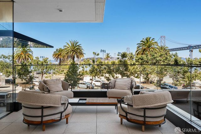 1 Steuart Lane 407, San Francisco, CA 94115