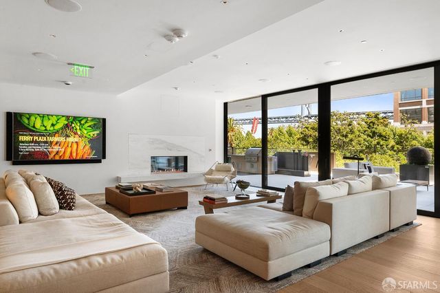 1 Steuart Lane 407, San Francisco, CA 94115
