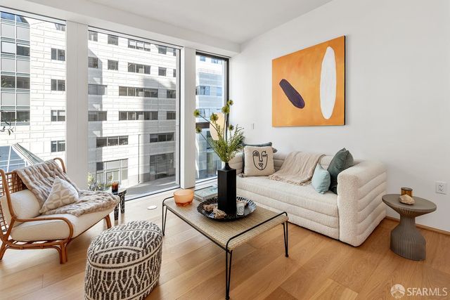 1 Steuart Lane 407, San Francisco, CA 94115
