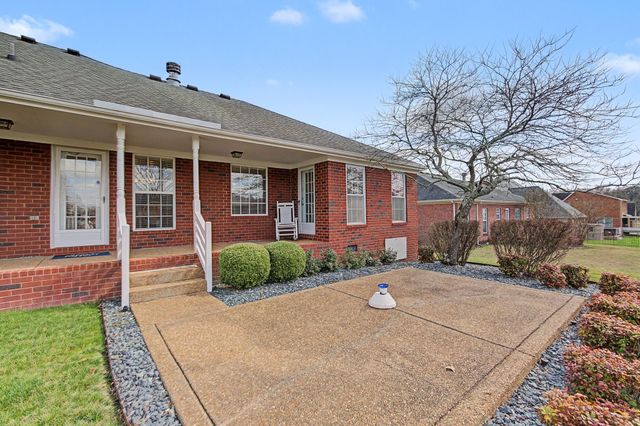 2907 Iona Dr, Smyrna, TN 37167