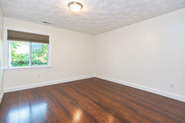 12 Fairfield Ter, Framingham, MA 01701