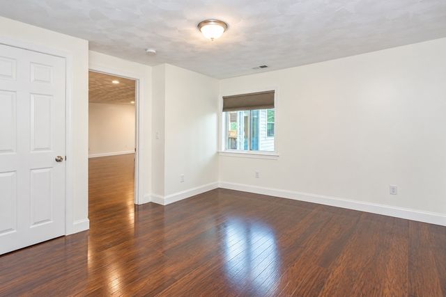 12 Fairfield Ter, Framingham, MA 01701