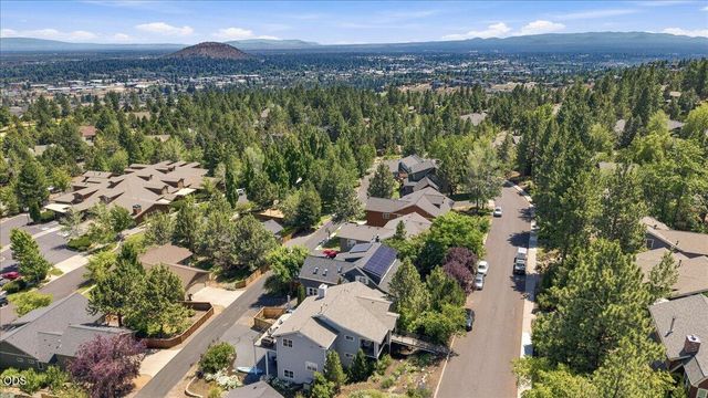 3042 NW Craftsman Drive, Bend, OR 97703