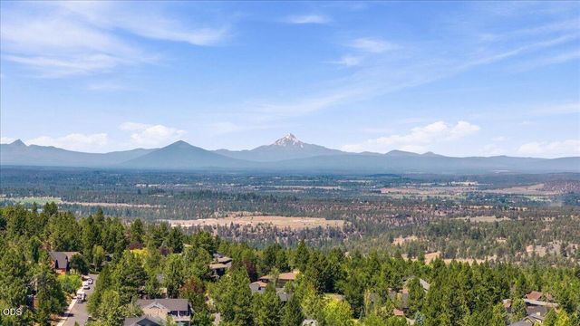 3042 NW Craftsman Drive, Bend, OR 97703