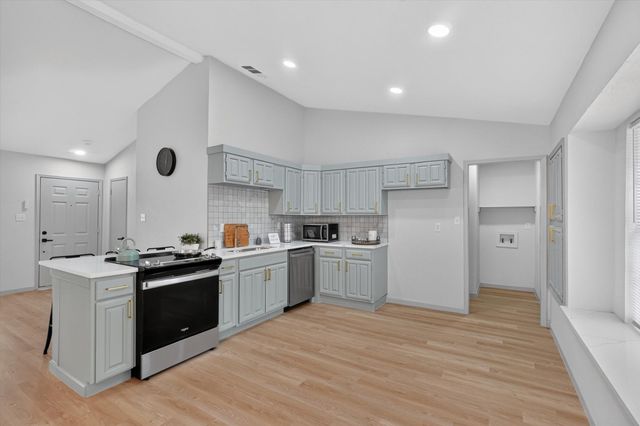 489 Weaver Street, Cedar Hill, TX 75104