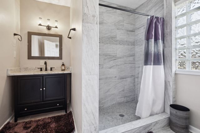 5006 Bonnaside Dr, Hermitage, TN 37076