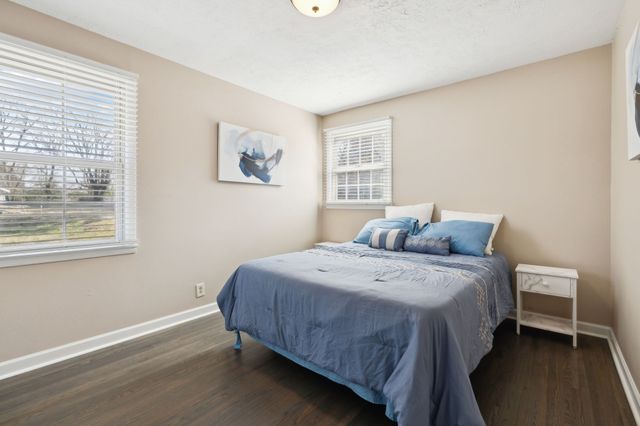 5006 Bonnaside Dr, Hermitage, TN 37076