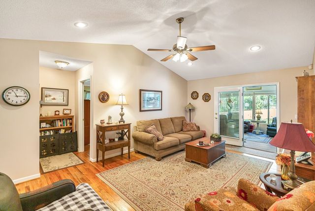 117 Crosscreek Drive, Anderson, SC 29621