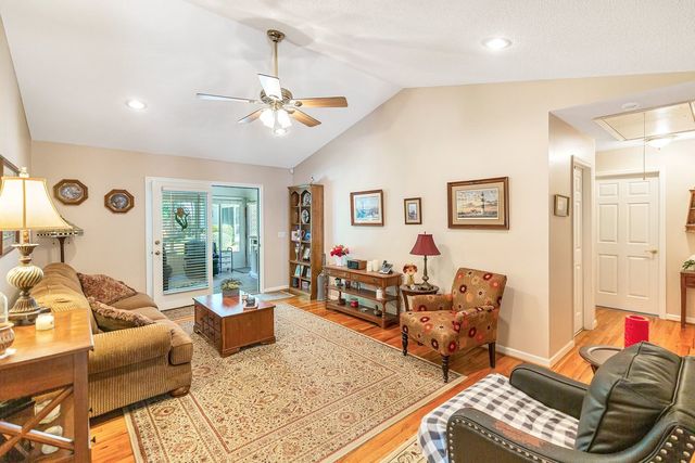 117 Crosscreek Drive, Anderson, SC 29621