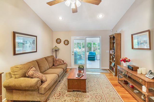 117 Crosscreek Drive, Anderson, SC 29621