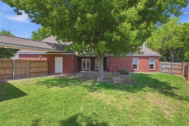 2403 Misty Wood Dr Drive, Lake Charles, LA 70605