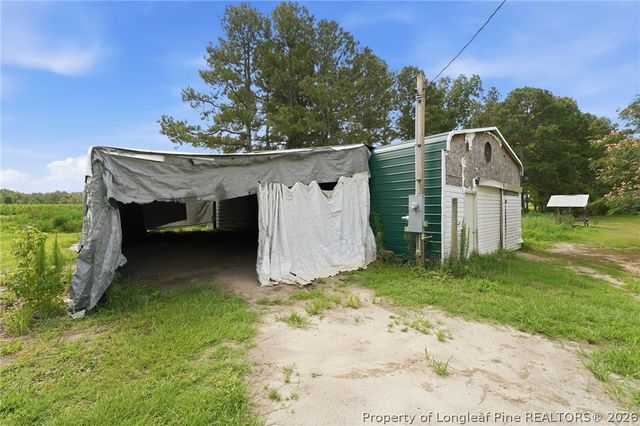 5480 Nc Highway 71, Maxton, NC 28364
