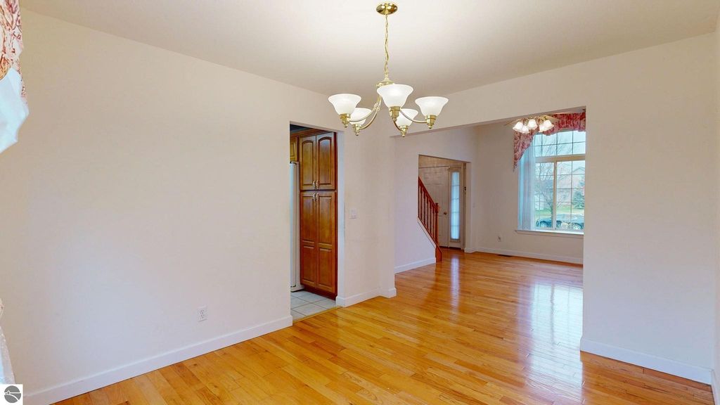 Image 17 of property listing at 1408 Abbey Lane, Mt Pleasant, MI 48858