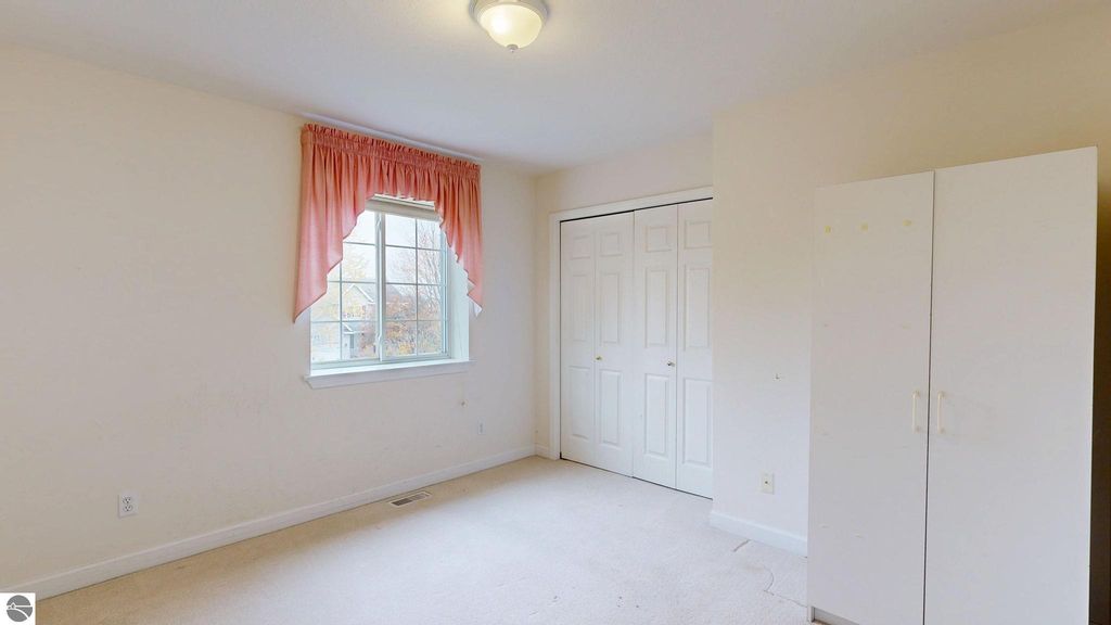 Image 26 of property listing at 1408 Abbey Lane, Mt Pleasant, MI 48858