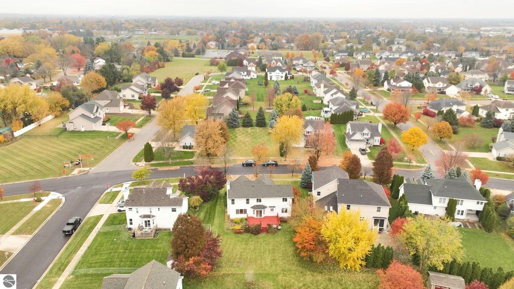 Image 38 of property listing at 1408 Abbey Lane, Mt Pleasant, MI 48858