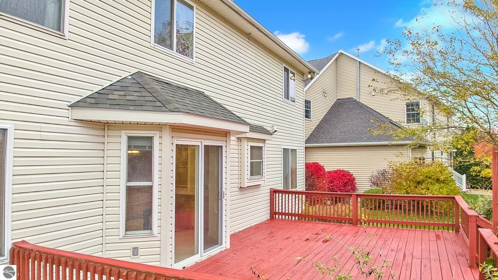 Image 4 of property listing at 1408 Abbey Lane, Mt Pleasant, MI 48858