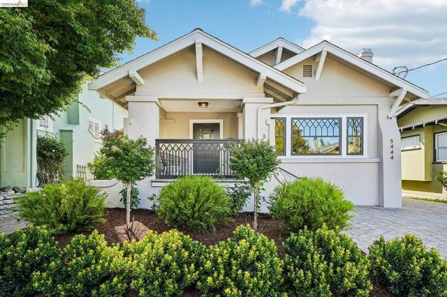 5444 Lawton Ave, Oakland, CA 94618