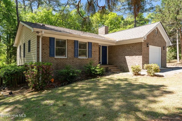 24 Spring Lake Drive, Pinehurst, NC 28374