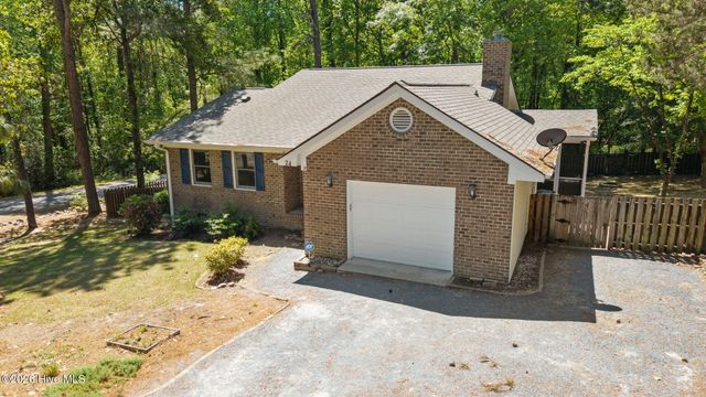 24 Spring Lake Drive, Pinehurst, NC 28374
