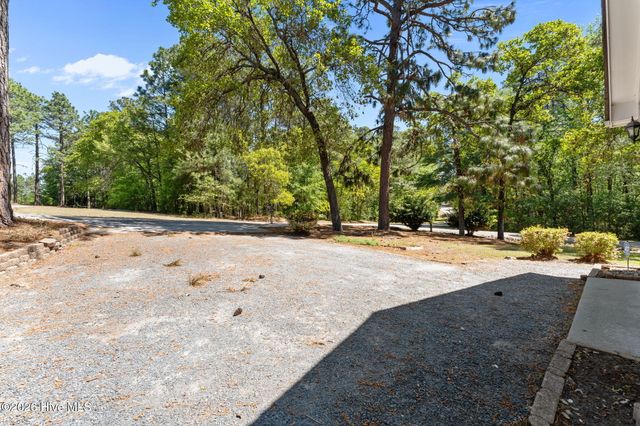 24 Spring Lake Drive, Pinehurst, NC 28374