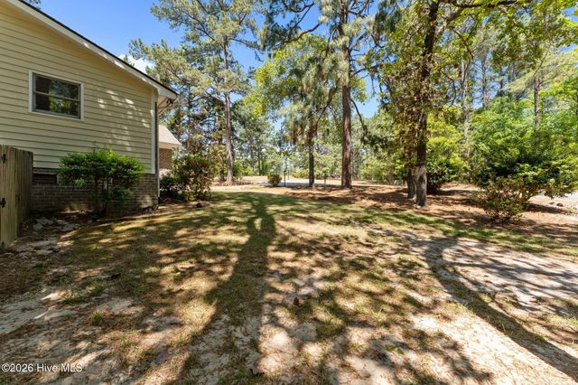 24 Spring Lake Drive, Pinehurst, NC 28374