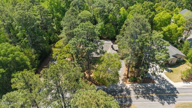 24 Spring Lake Drive, Pinehurst, NC 28374
