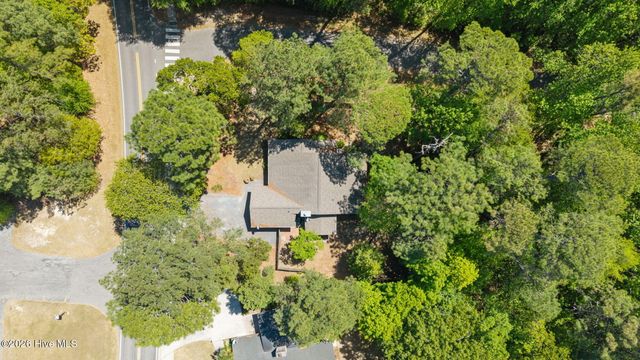 24 Spring Lake Drive, Pinehurst, NC 28374