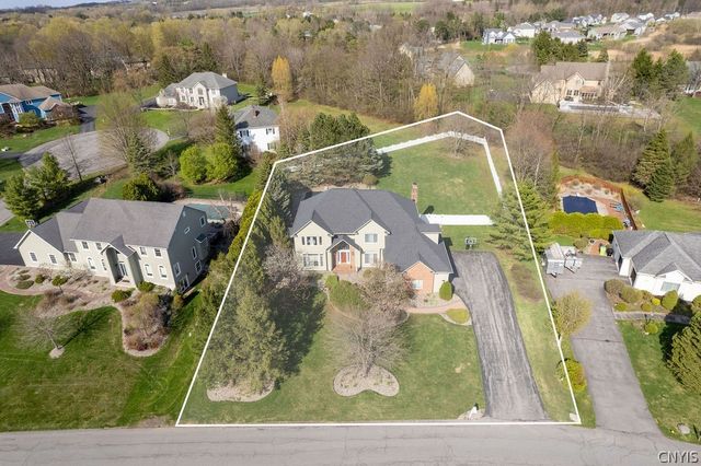 8454 Prestwick Drive, Manlius, NY 13104