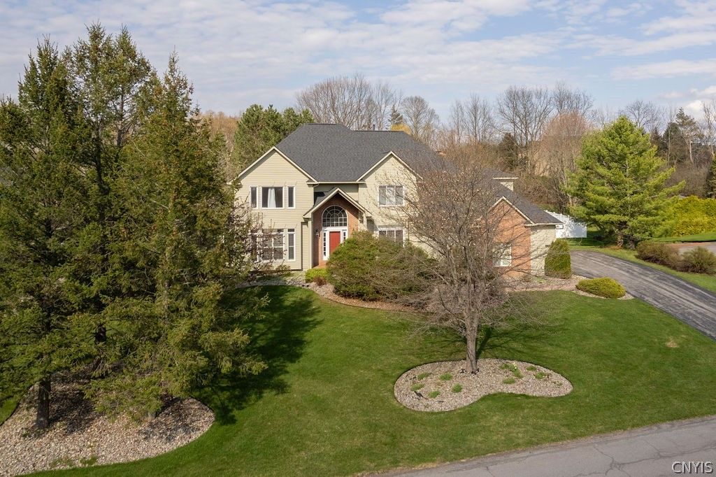 8454 Prestwick Drive, Manlius, NY 13104