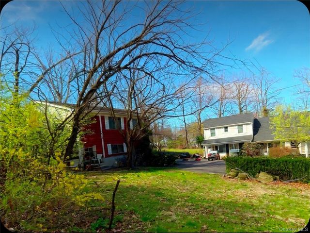 10 Teramar Way, White Plains, NY 10607