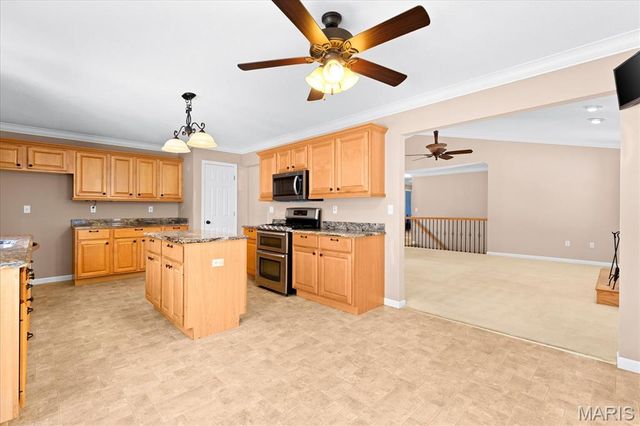 2 Grandbrook Boulevard, Collinsville, IL 62234