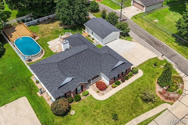 2 Grandbrook Boulevard, Collinsville, IL 62234