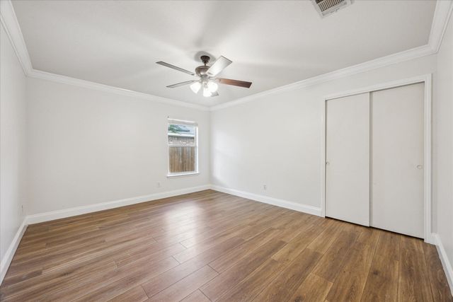 104 Lucky Clover LN, Hutto, TX 78634