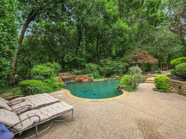1201 Pecan Hollow Trail, Mckinney, TX 75072