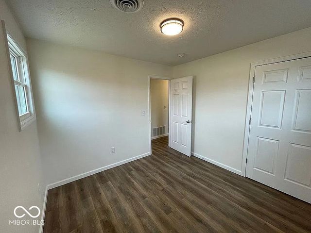 15 Volz Drive, Hanover, IN 47243