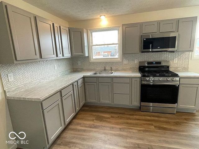 15 Volz Drive, Hanover, IN 47243