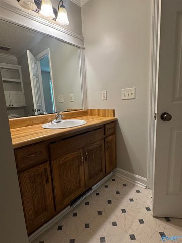 324 Elkwood Section Road, Hazel Green, AL 35750